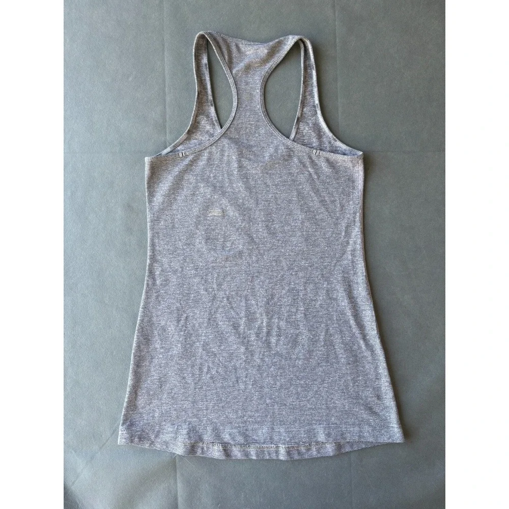 Lululemon Tank Top Women ‎ Sz 0 Gray Striped Scoop Neck Racerback Performance
